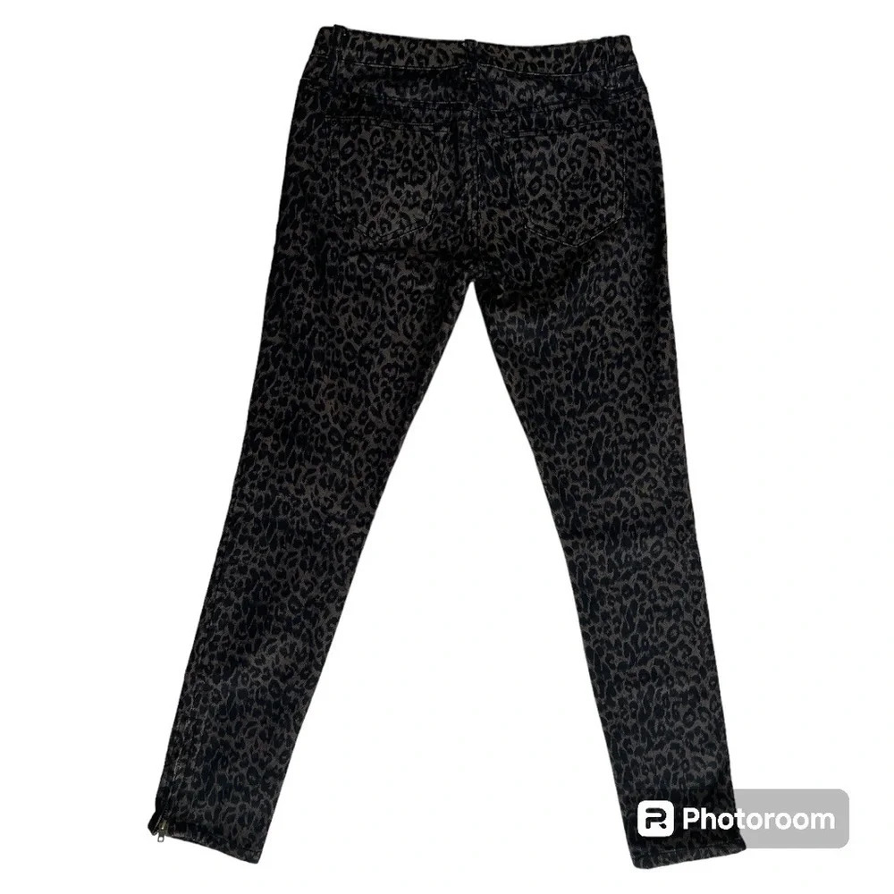 Forever 21 premium denim animal print skinny jeans size 24 - Picture 4 of 5